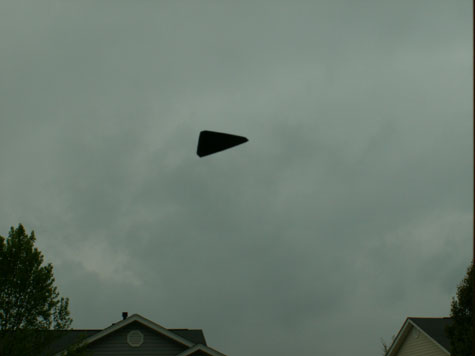 Alex Picciafuochi Alessandro Picciafuochi a.k.a. Rainbox Black Triangle UFO U.F.O. Unidentified Flying Object Oggetti Volanti Non Identificati O.V.N.I.
